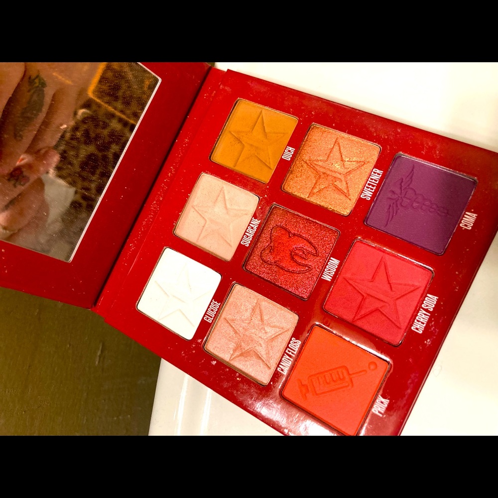 Jeffree star makeup palette